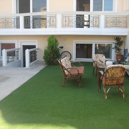 Rea'S Guest House อาร์เตมีดา ภายนอก รูปภาพ
