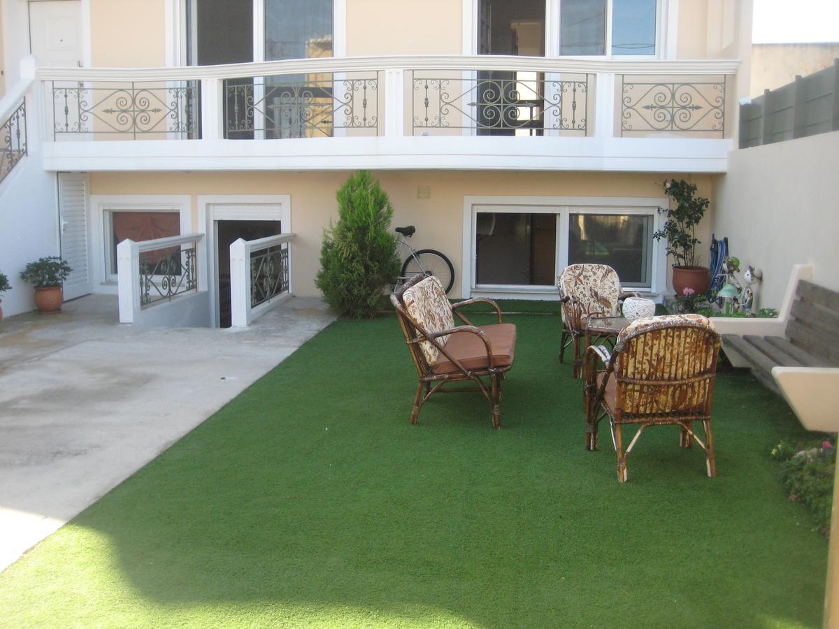 Rea'S Guest House อาร์เตมีดา ภายนอก รูปภาพ
